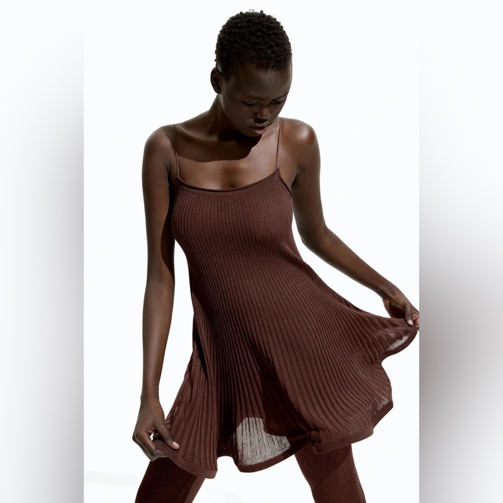 HM Silk Blend Ribbed Top - Chocolate Brown